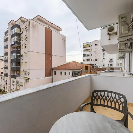 Casa Libre - 2br In * Durrës