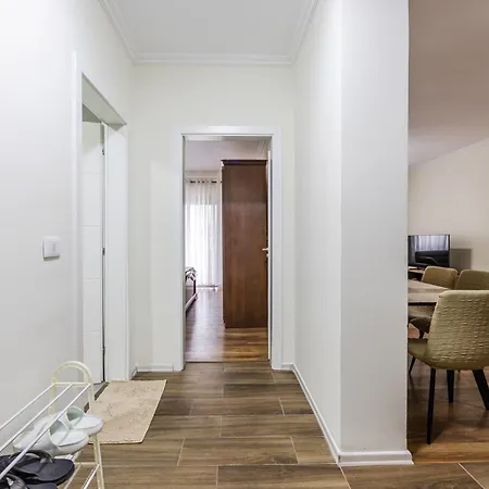 Casa Libre - 2br In * Durrës